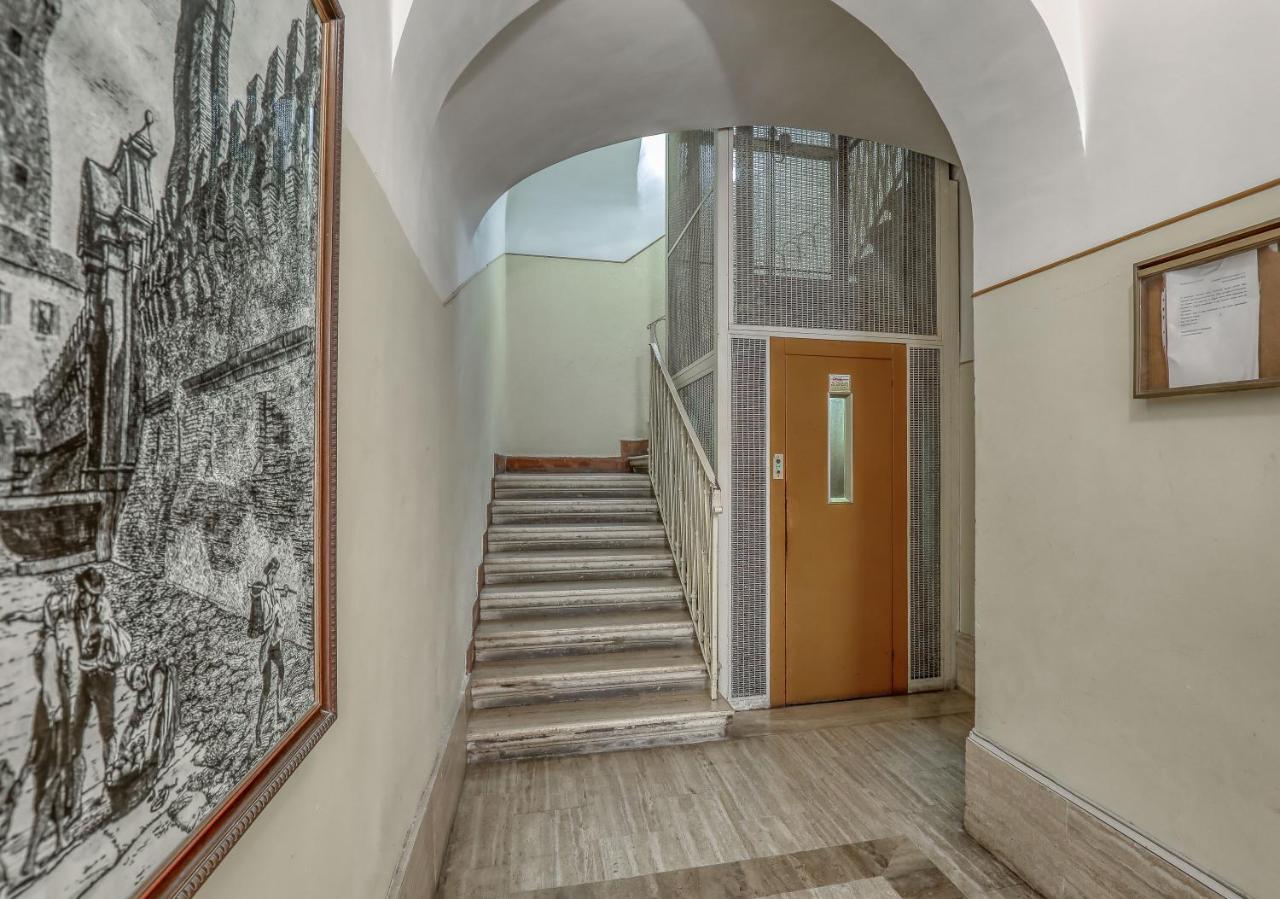 Tourist Apartment Civitavecchia Eksteriør billede